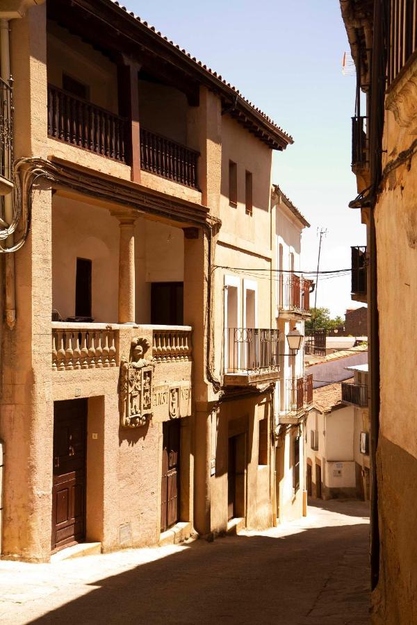 Raices Casa Rural Torre de Don Miguel ภายนอก รูปภาพ